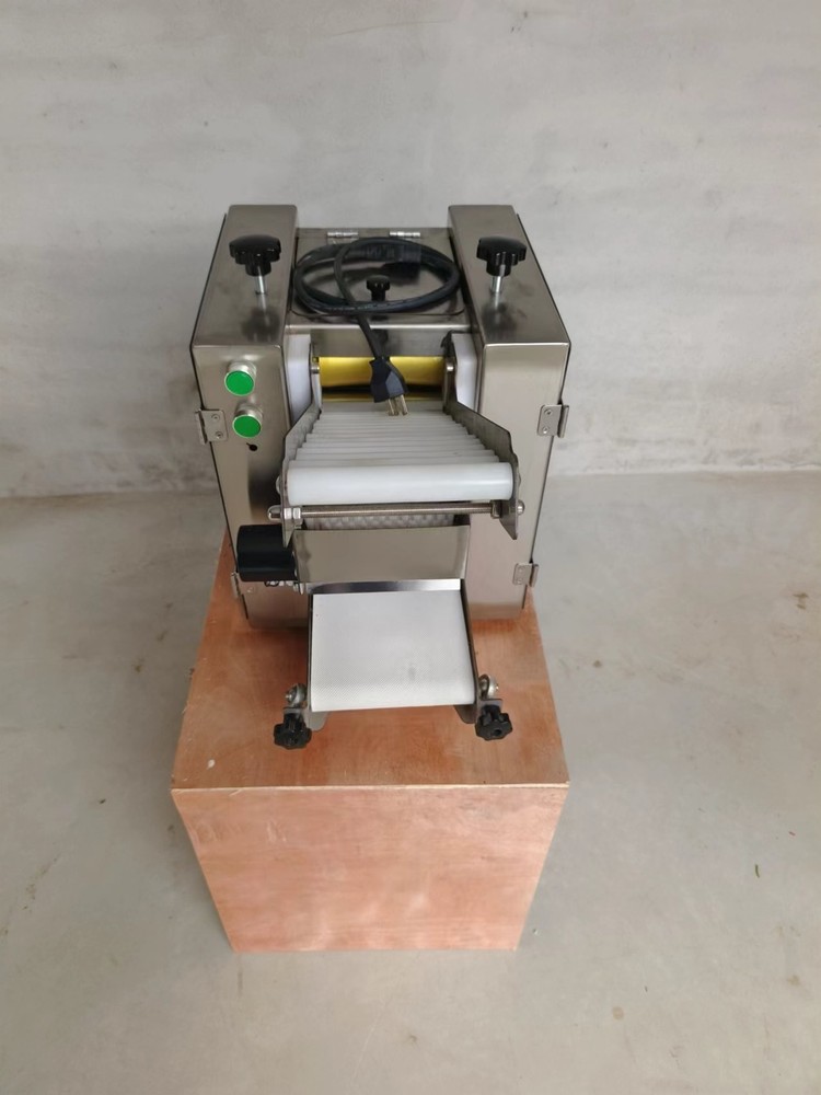 Automatic Dumpling Skin Wrapper Making Machine Dumpling Chapati Wrapping Maker