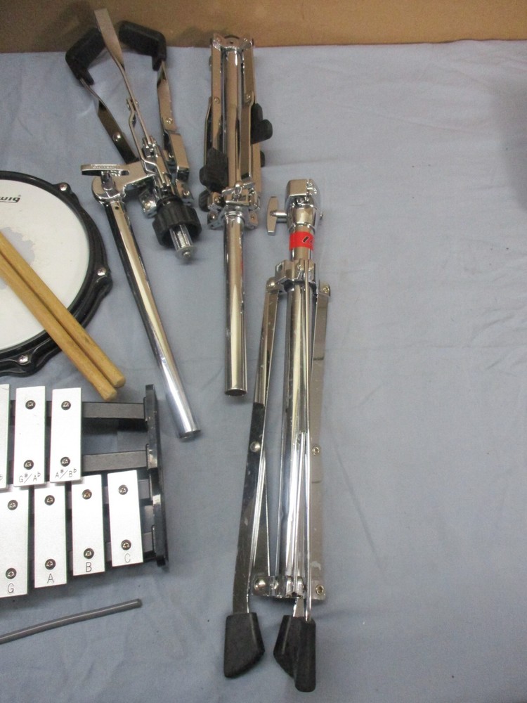 Ludwig 32-Key Xylophone Bell Drum Pad Percussion Kit with Rolling Case & Stands