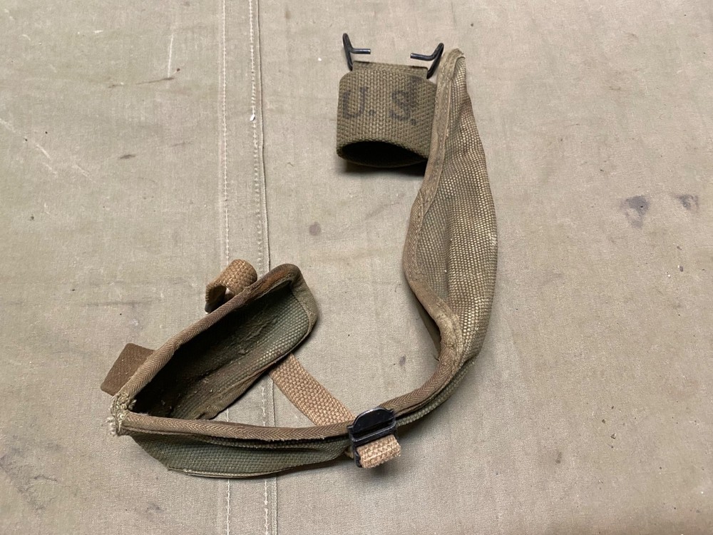 ORIGINAL WWII US ARMY M1942 PICK AXE MATTOCK CARRIER COVER-OD#7, DATED:1944