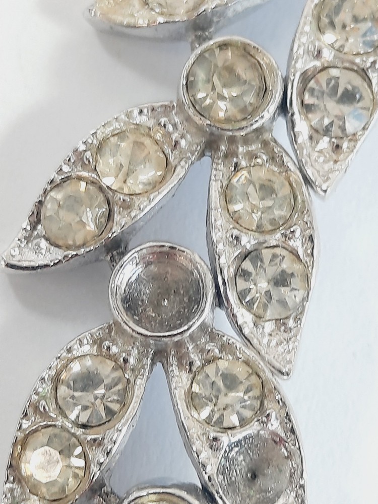 Vtg CREST Rhinestone Chrystal Leaf Design Bracelet Missing Stones
