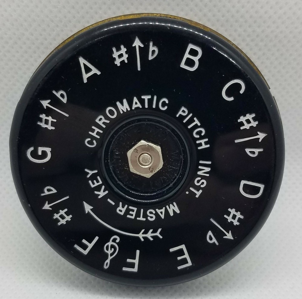 WM Kratt Master Key Chromatic Pitch Instrument 13 Notes A-440