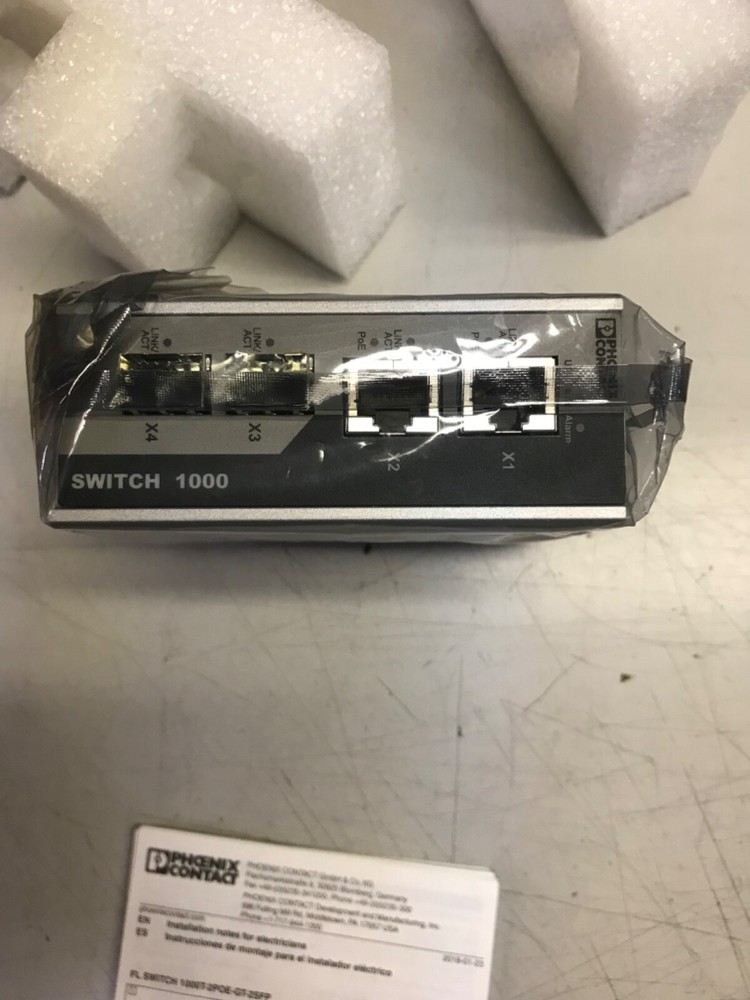 Phoenix Contact PoE + Ethernet Switch 1026765 - New, Seal Broken