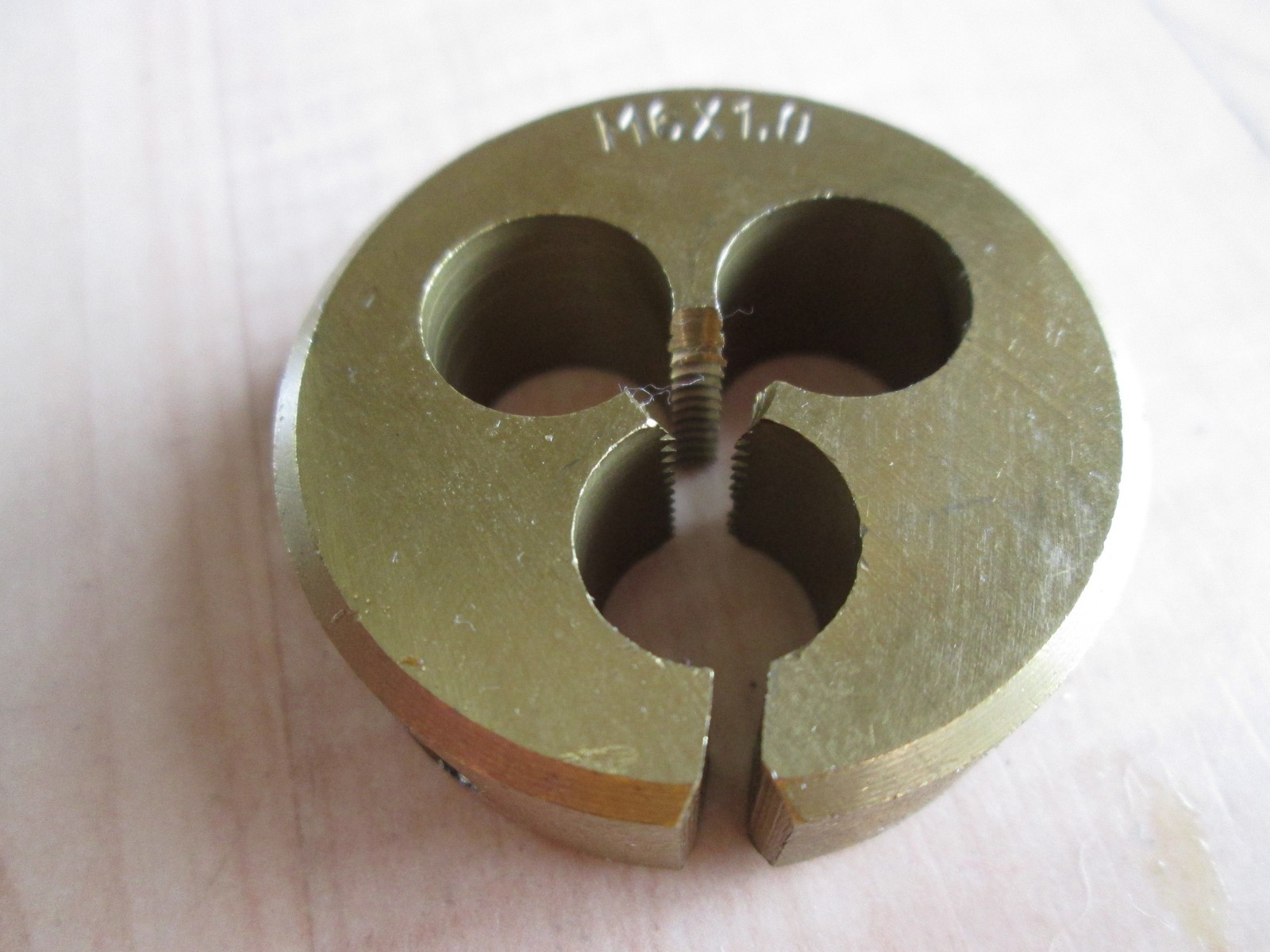 NEW M6 M6x1.0 Metric Die 1.5" Titanium Nitride Coated HSS Steel Slotted #T16BA