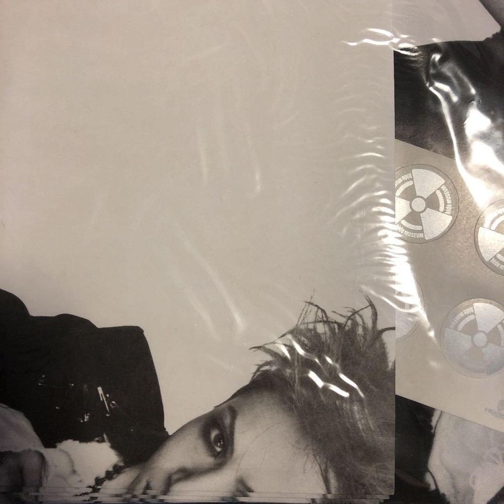 hide museum letter set