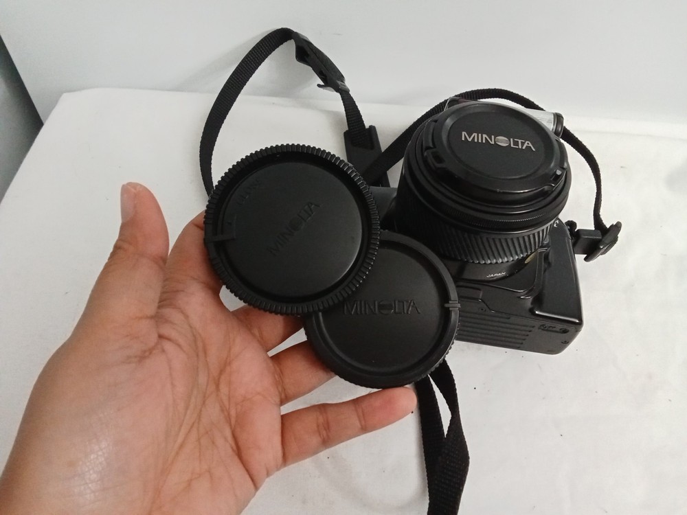 Minolta Maxxum 3000i 35mm Camera With Flash Untested