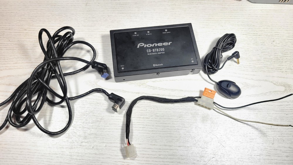 PIONEER CD-BTB200 BLUETOOTH ADAPTER  TESTED Working Great