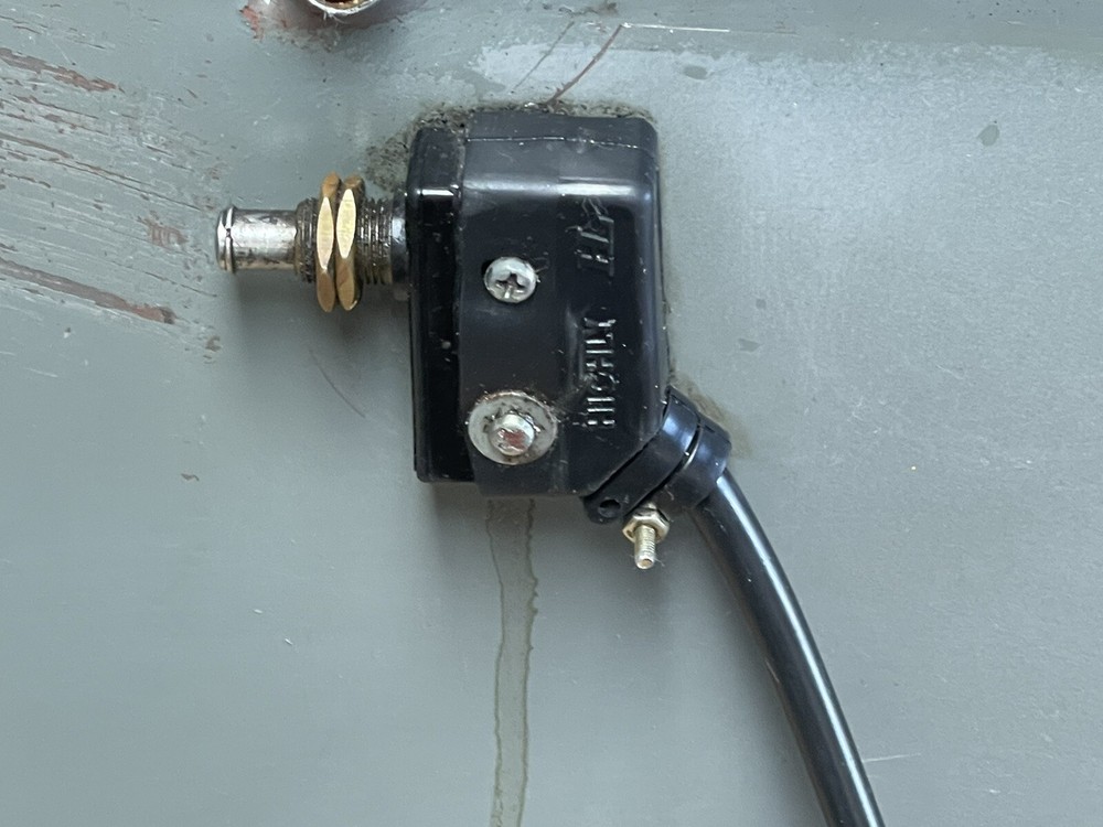 INDUSTRIAL MACHINE CONTROL DISTRIBUTION BOX ENCLOSURE