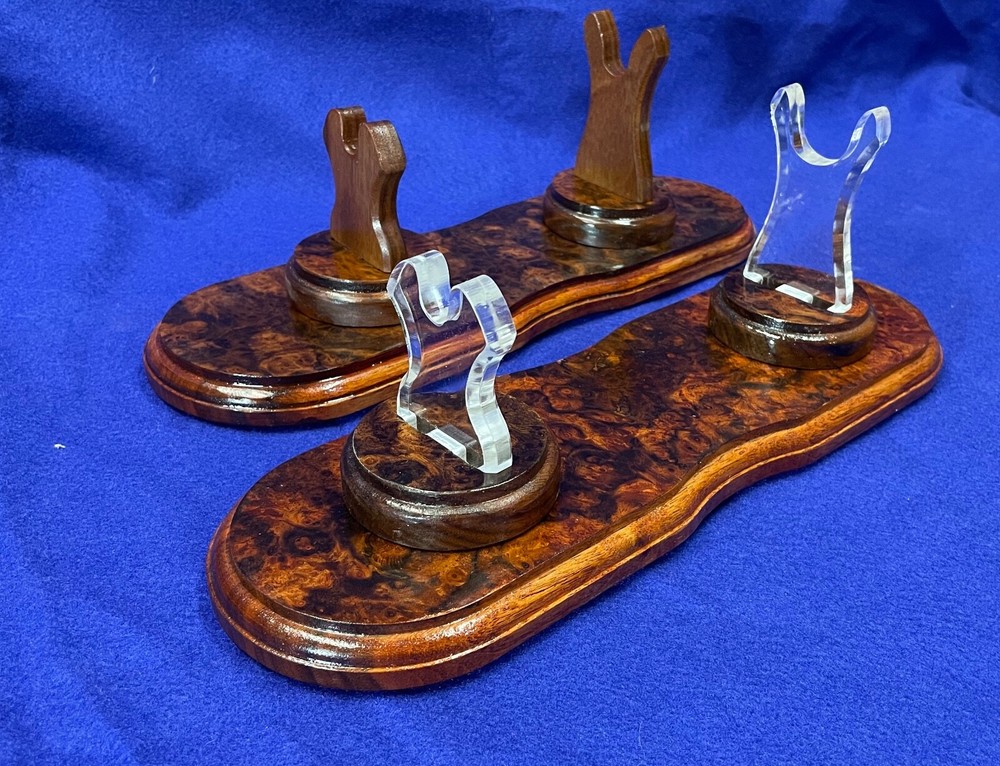 Pistol Display Stand, Elegant and Versatile.
