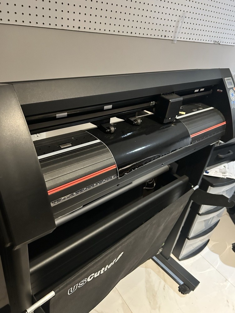 USCutter Laserpoint 3 Vinyl Cutter Plotter Wide Format Cutting Metal Plastic