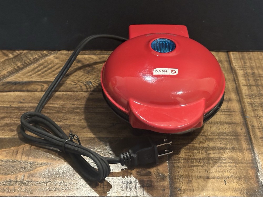 Dash Red Mini Heart Waffle Maker - GREAS SHAPE - SAVE BIG - L@@K!