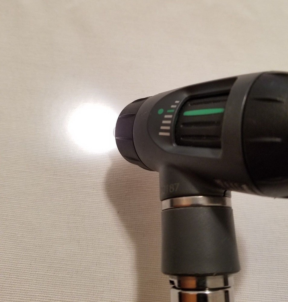 Welch Allyn Macroview Set with Ophthalmscope and Plugin Handle