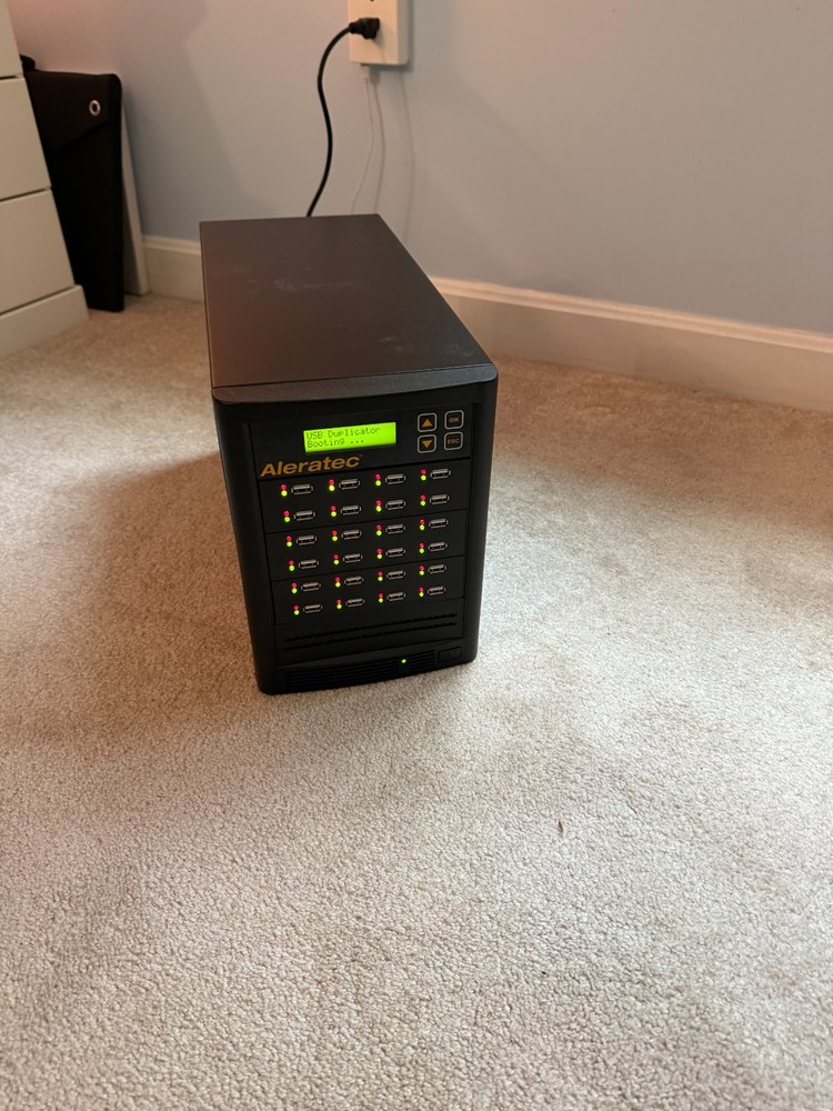 Aleratec 1:23 USB Drive Duplicator