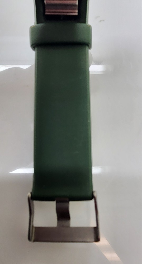 Fitbit Charge 2 *Pe-Owned Good Condition