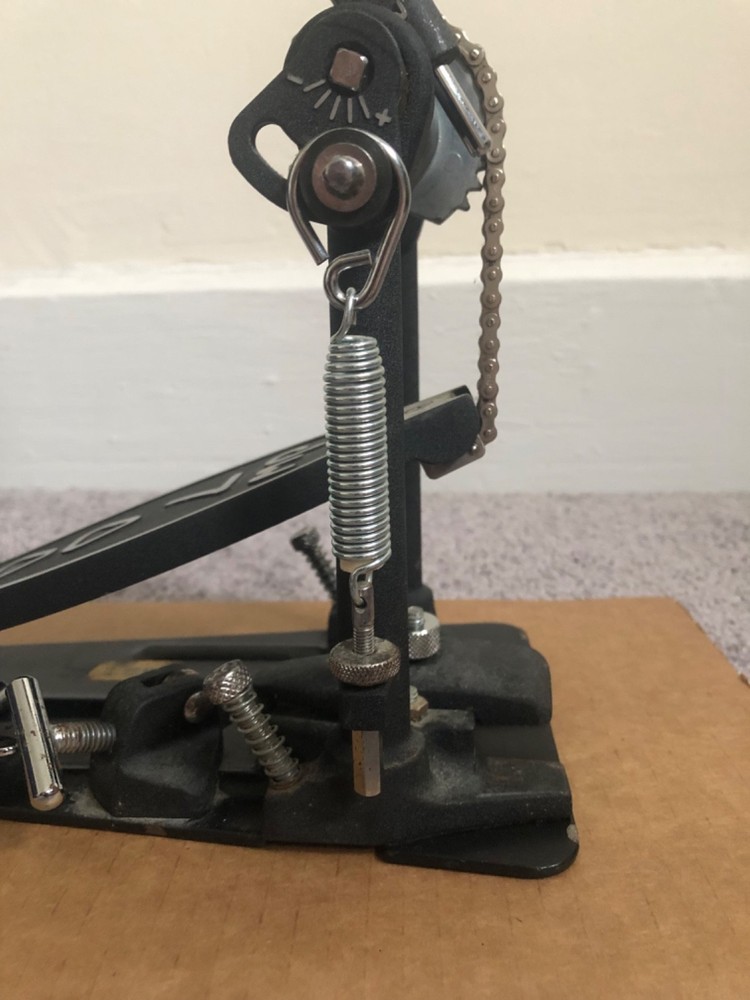 DW 7000 Double Chain Single Pedal Kick Drum