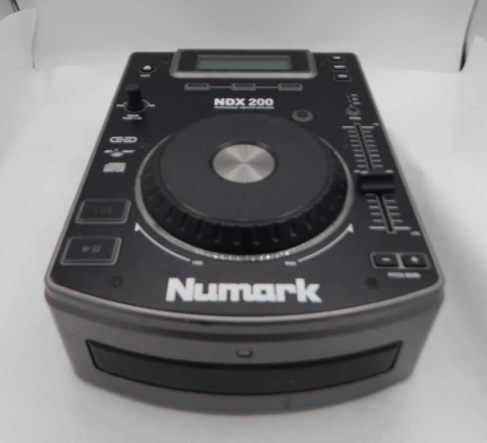 NUMARK DJ NDX200 Professional Tabletop CD PLAYER Mix LOOP Q Digital Audio