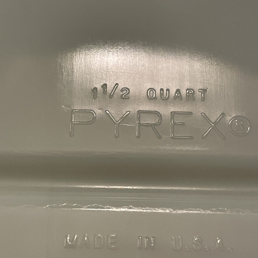 Vintage Pyrex Divided Serving Dish