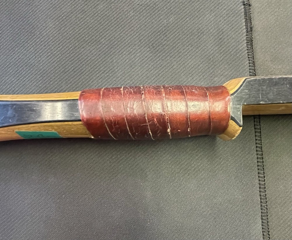 Vintage Root Field Master Recurve Bow