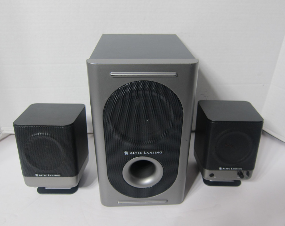 ALTEC LANSING 221 2.1 Multimedia Computer Stereo Speaker System with Manual