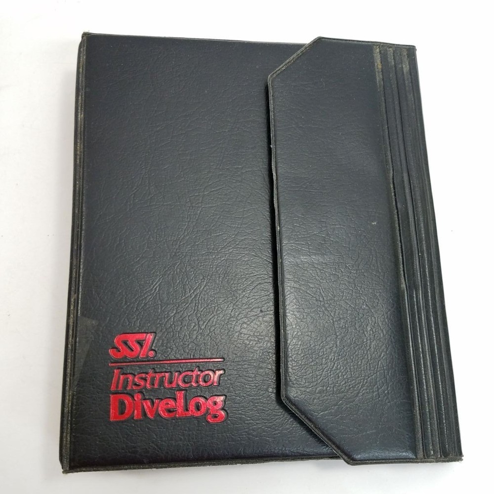 SSI Instructor Divelog Folding Binder & Tabs 100 Dive Refill Log