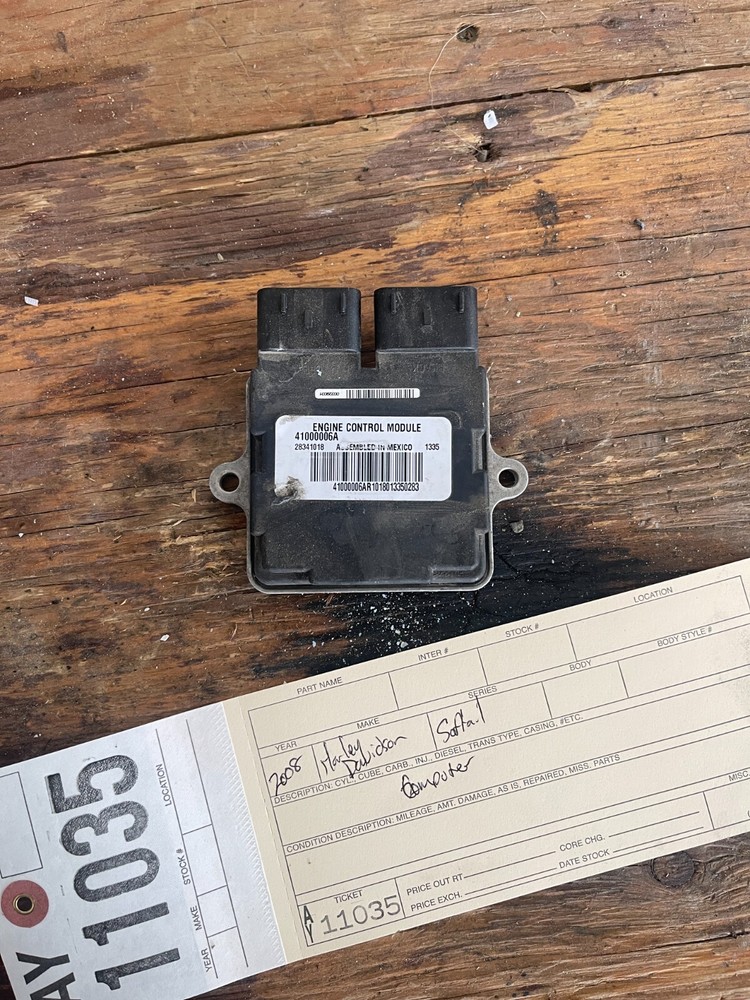 2014 Harley Davidson Dyna engine control module module p/n 41000006 ay11035