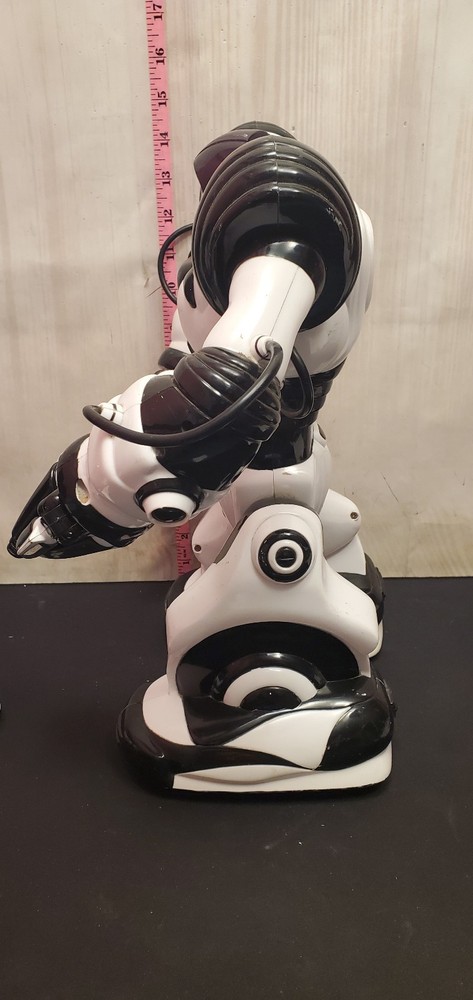 Wowwee Robosapien Remote Control robot READ