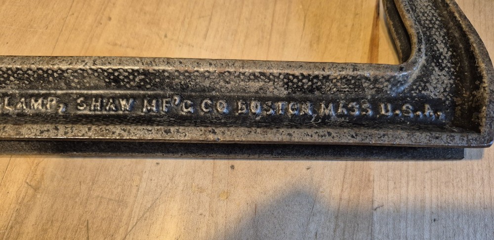 Shaw MFG 12" Selflocking Clamp