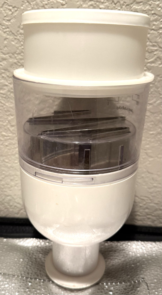 Pampered Chef Push Function Food Chopper - White EUC