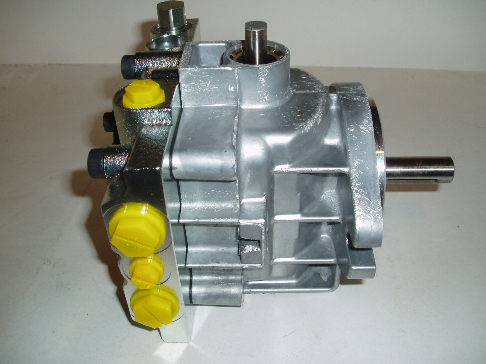 ~Hydro Gear Pump, Exmark LAZER Z 1-603841,PL-BGAC-DY1X-XXXX,103-2766,BDP-10L-503