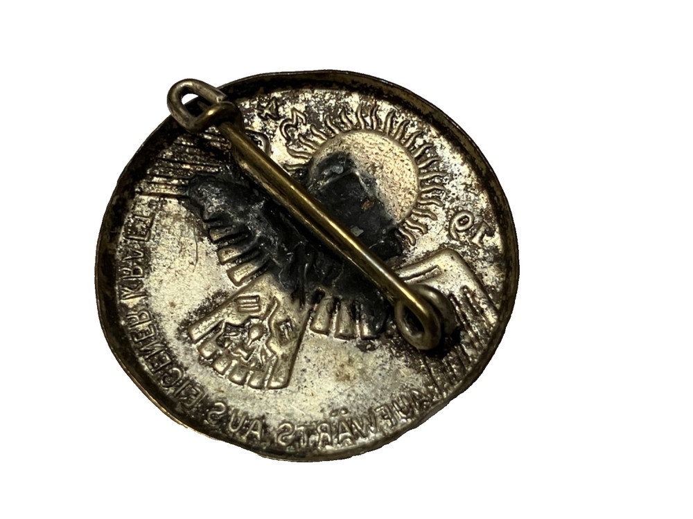 VTG GERMAN TINNIE DAY EAGLE PINBACK BUTTON 1934