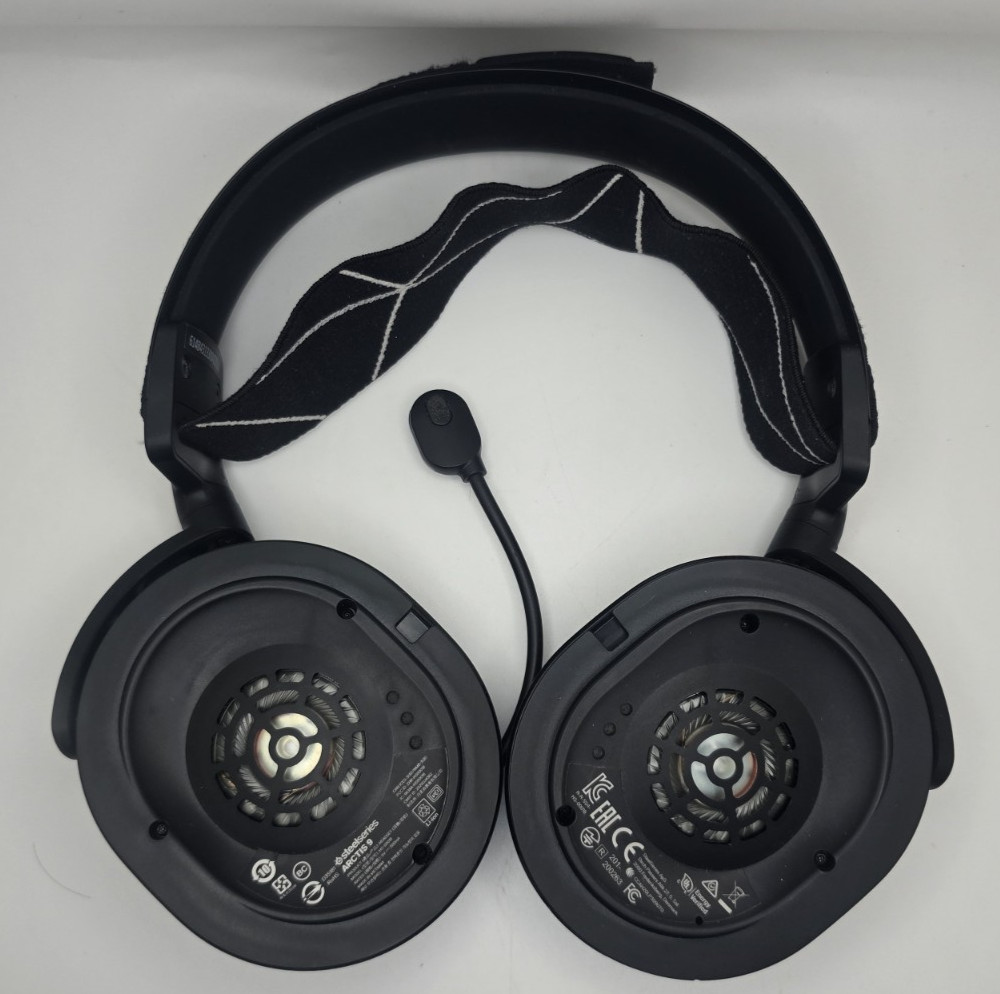 NO POWER BROKEN HINGE - SteelSeries Arctis 9 Gaming Headset
