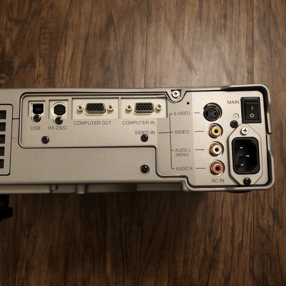 Mitsubishi LVP-X80U LCD Projector Multimedia Video Computer