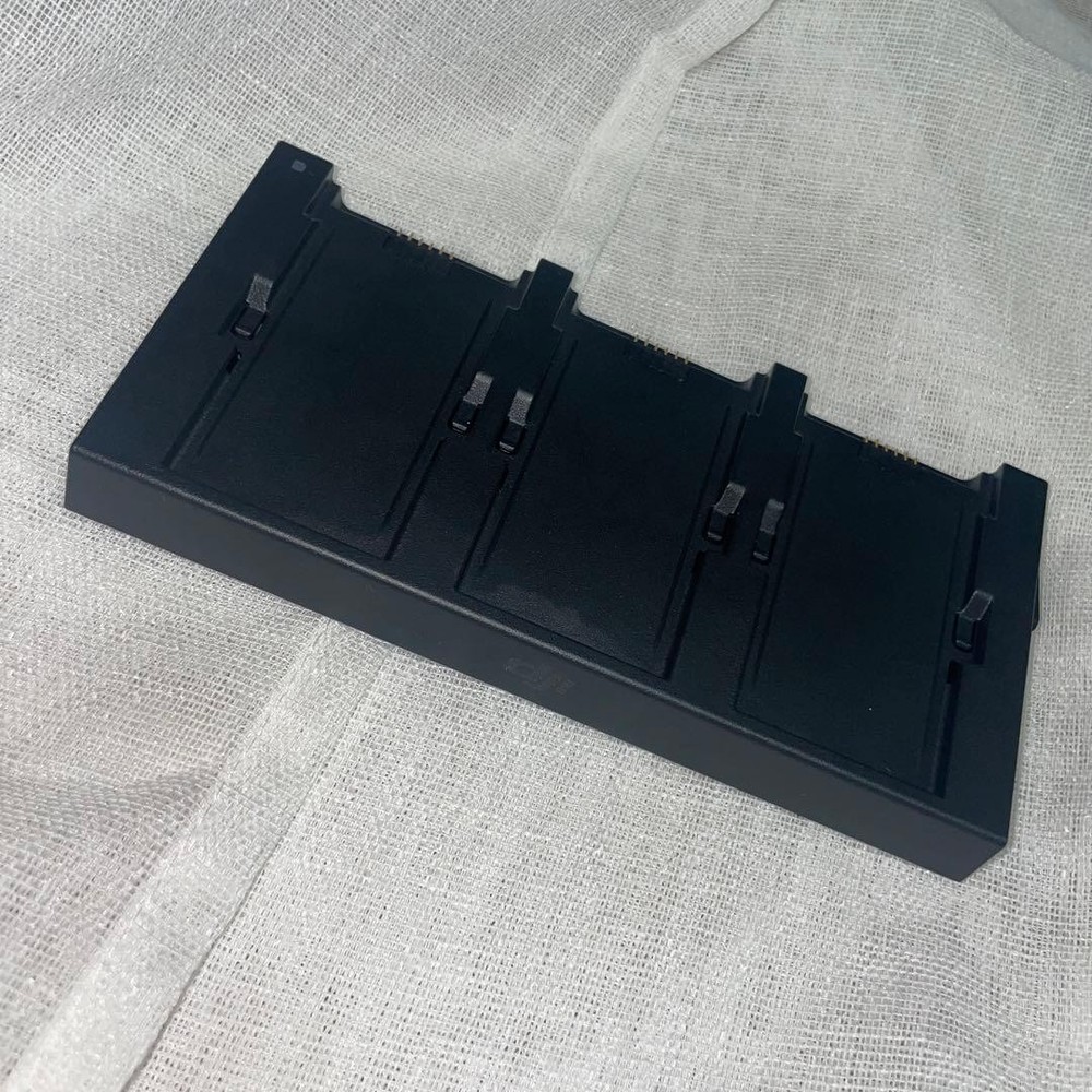 Dji Spark Fly More Combo Alpine White Drone With Remote Controller Extra