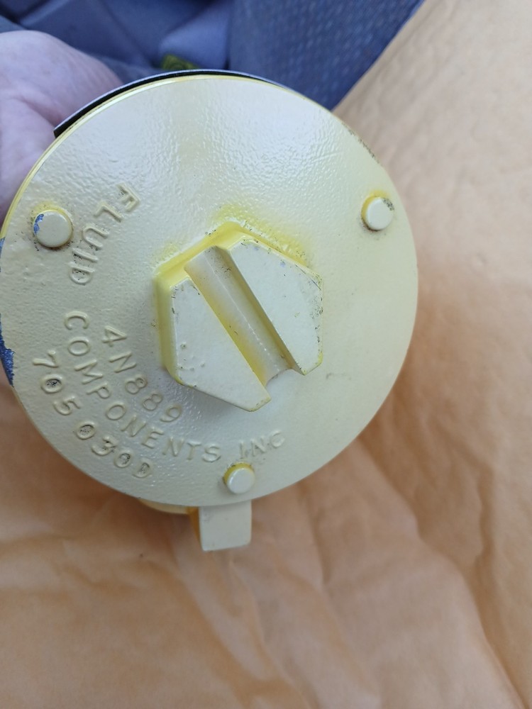 Fluid Components Inc. - P/N: 29/30 - Flow Transmitter