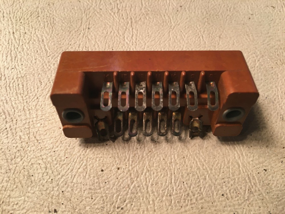 Hamilton Sundstrand 738962-2 connector