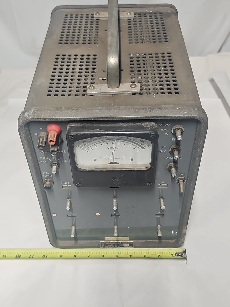 John Fluke Model 2593 Differential AC/DC Voltmeter , Bendix , AS IS UNTESTED
