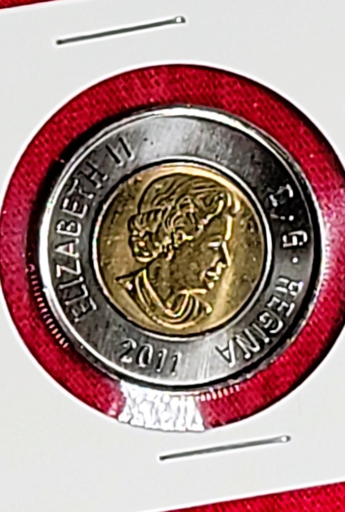 2011 BOREAL FOREST TOONIE UNCIRCULATED- GREAT FIND!