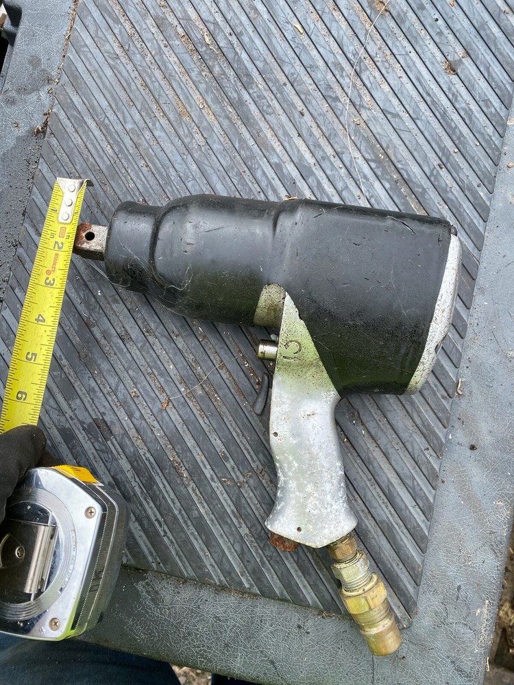 Universal Tool UT-8310R  3/4" Impact Wrench