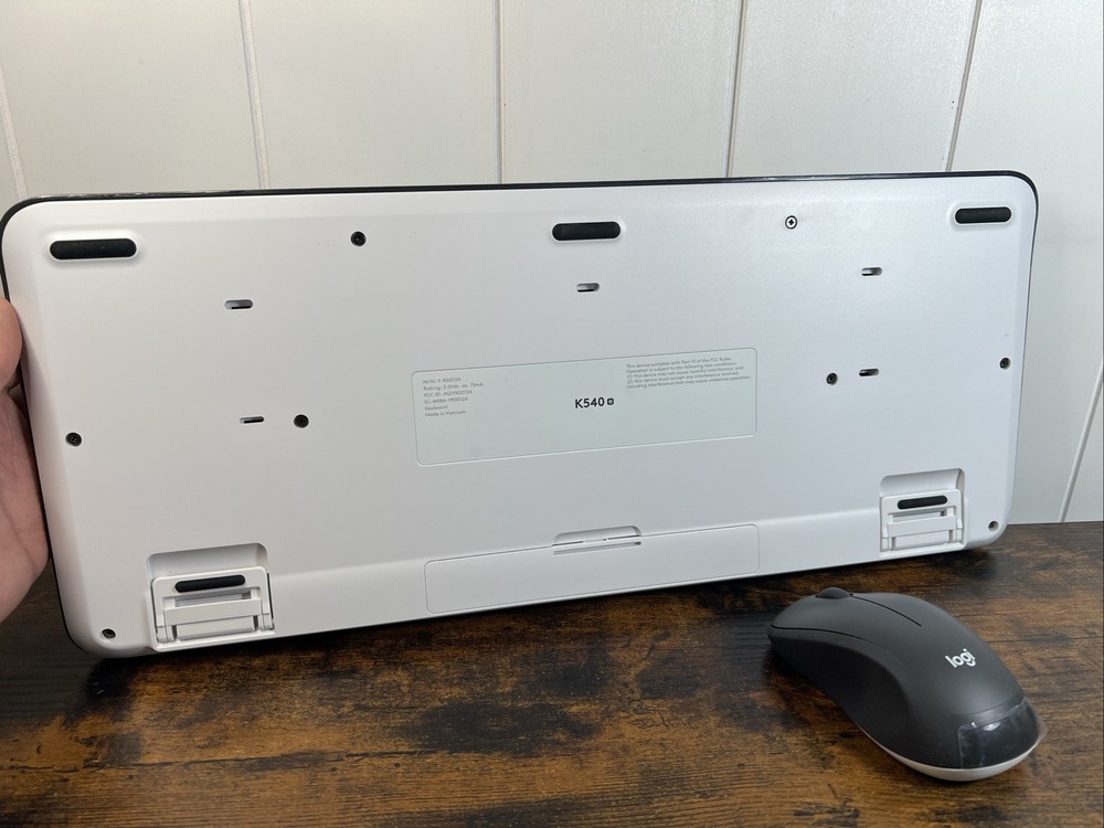 NEW Logitech MK540 Advanced Wireless Keyboard and Mouse Combo