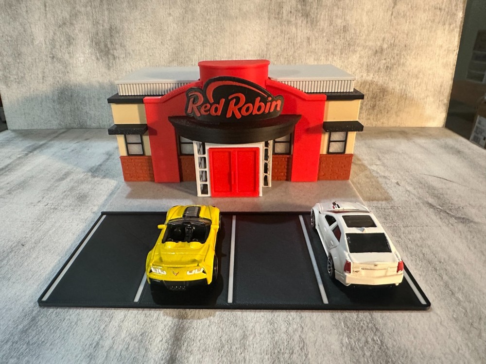 Red Robin 1:64 Scale Diorama