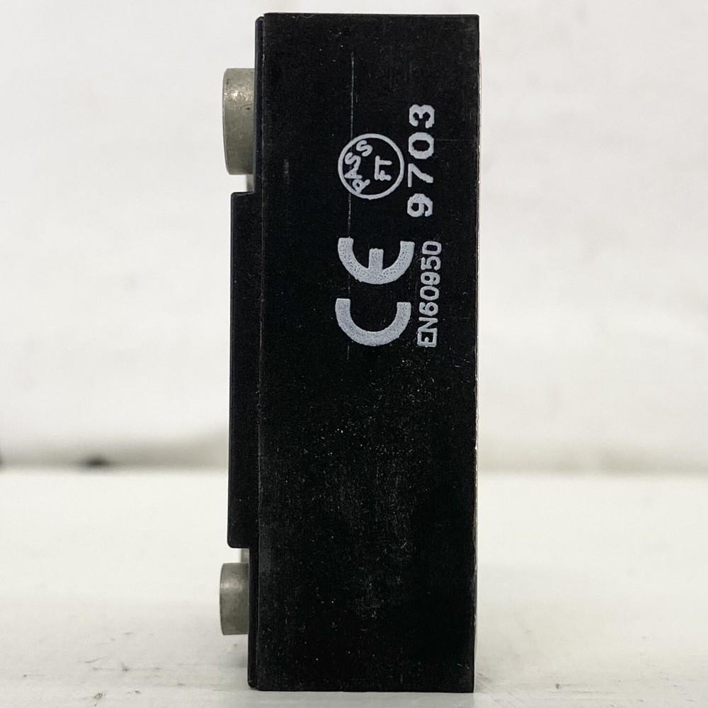 Crydom TA1210 Solid State Relay 120V 10A 3-32VDC Input Panel Mount USA New