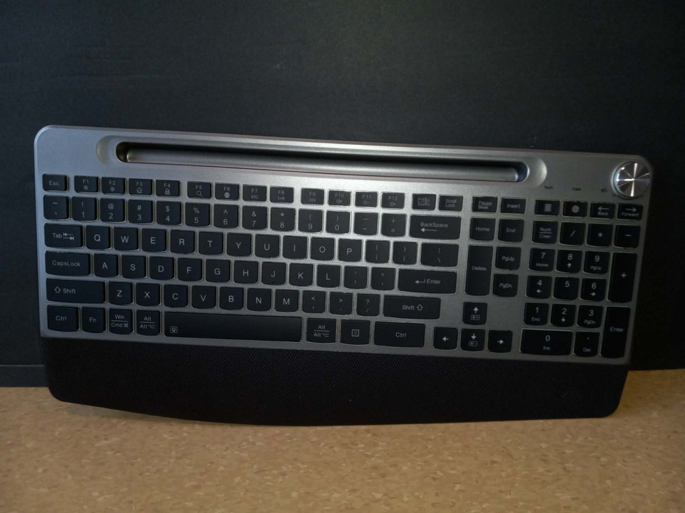 Backlit Rechargeable Wireless Ergonomic Keyboard and Mouse Combo