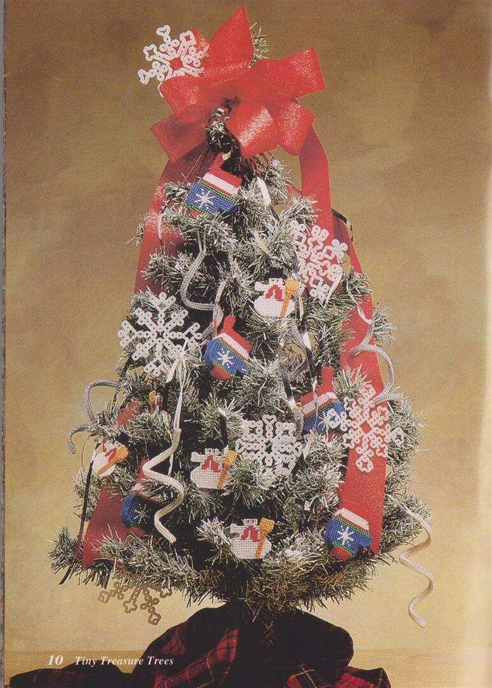 VHTF!!! OOP!!! PLASTIC CANVAS TINY TREASURE TREES MUST SEE!!!