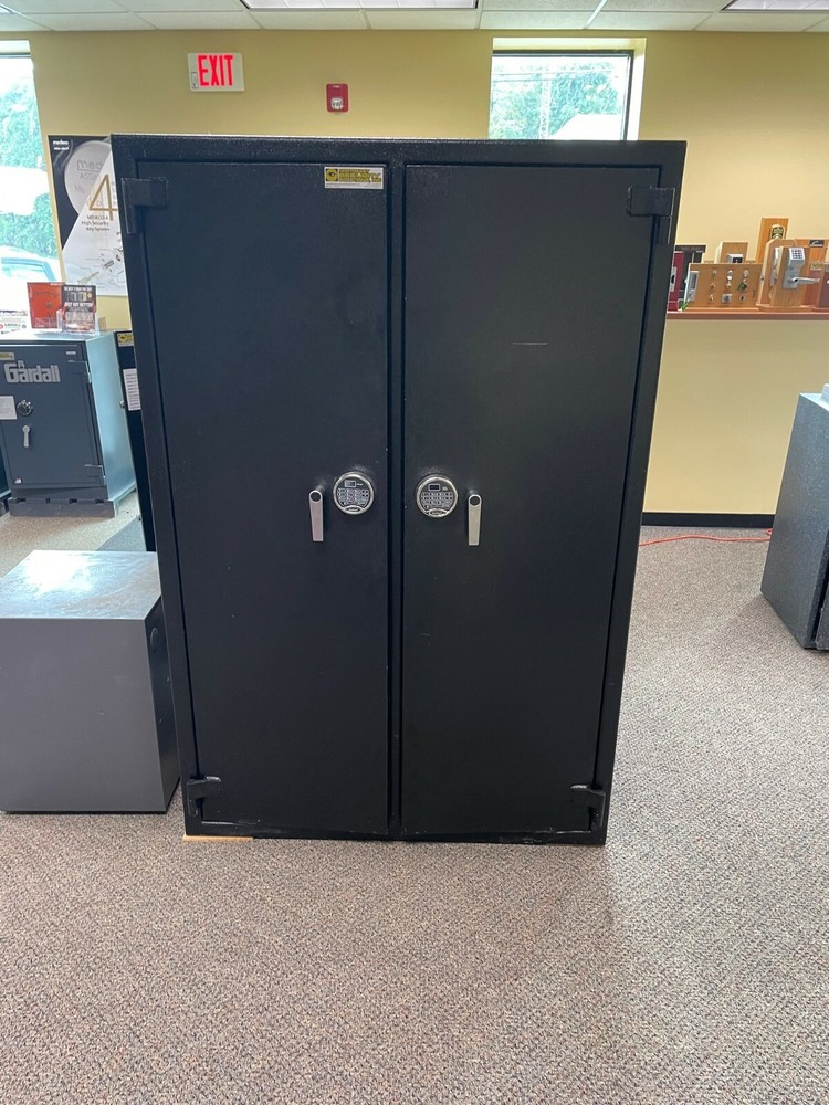 Huge Double Door Safe or Vault - Retail Inventory Control
