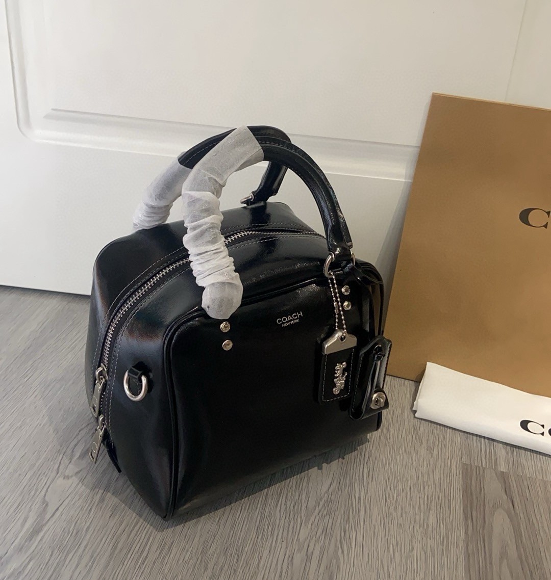 COACH Cube Rogue Bag 20 Shoulder Bag Black CBH04 Outlet NEW leather