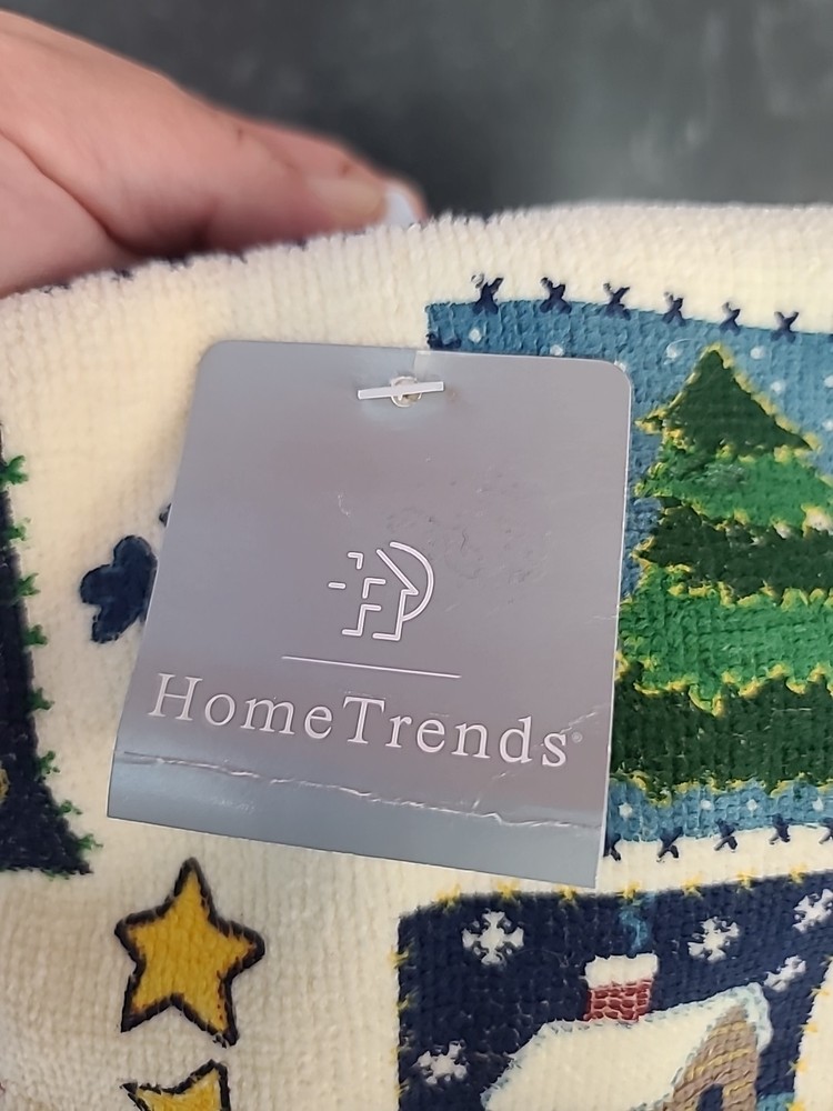 HOME TRENDS~ Winter/Christmas Tree Kitchen Towel READ Description