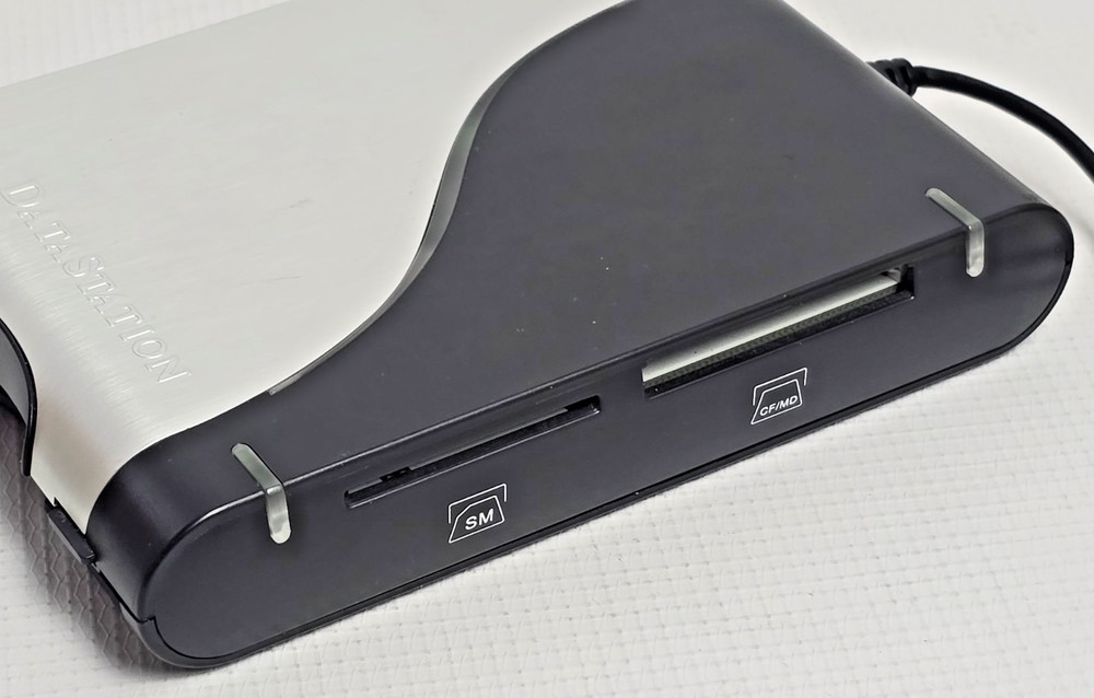 DataStation 7in1 USB 2.0Floppy Disc CF,MMC,SD,MS,Pro Reader I/O Magic PC Device