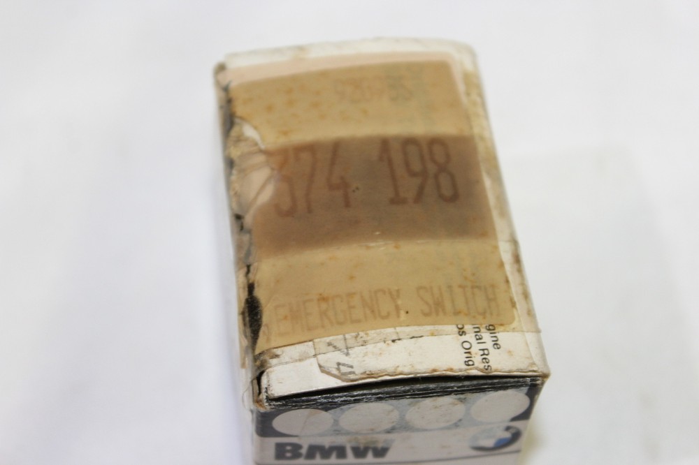 Emergency switch for BMW 7 series E-32