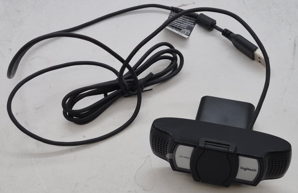 Logitech V-U0031 1080p Full HD USB Webcam W/ Privacy Shutter