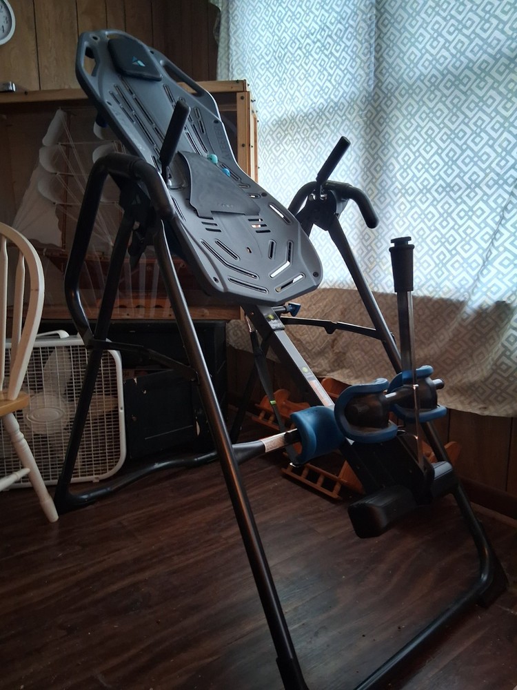 Teeter EP-560 Inversion Table - Blue