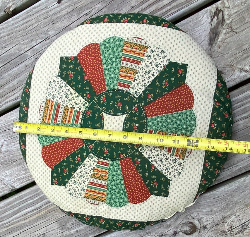 Vintage Handmade Dresden Plate Quilt Pattern Pillow Boho Cottage 70s Patchwork